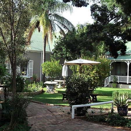 Housemartin Lodge & Self Catering De Rust ภายนอก รูปภาพ