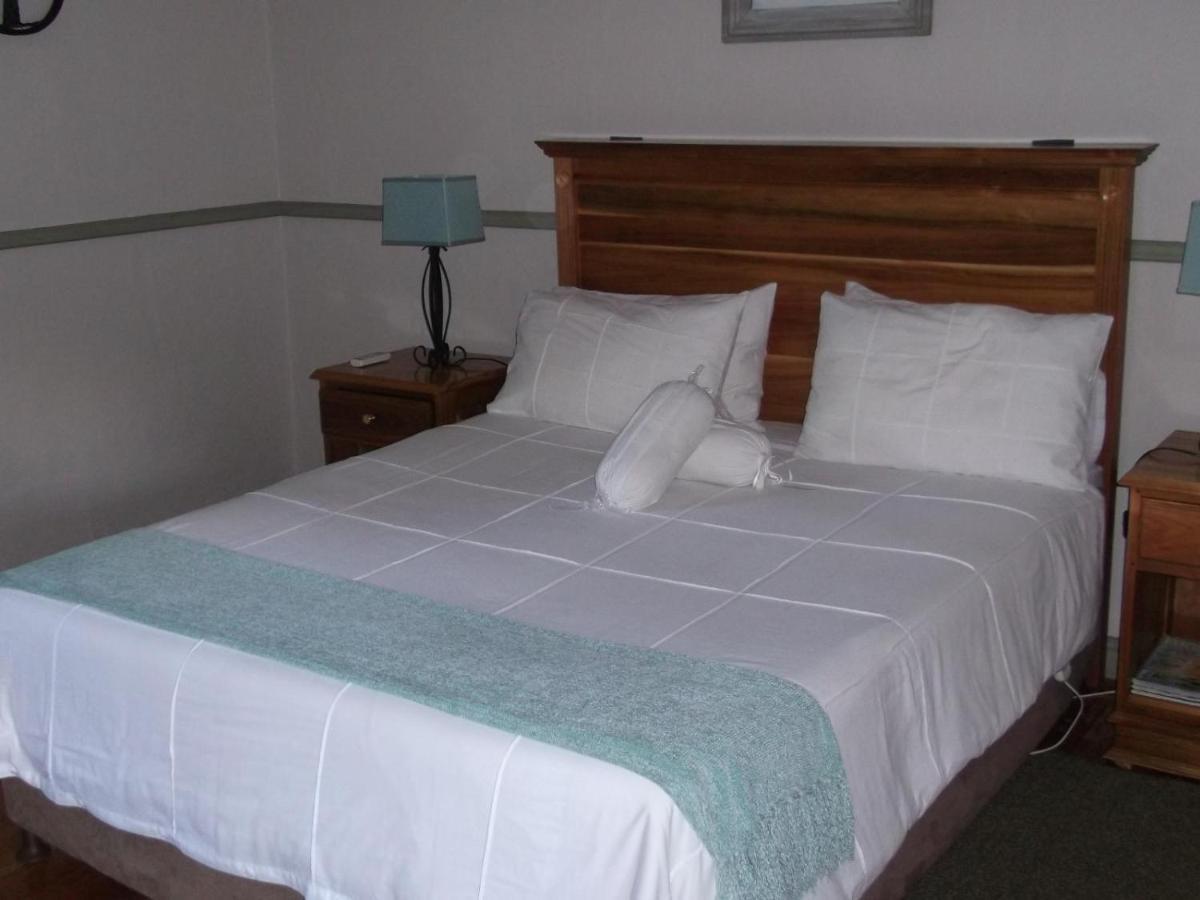 Housemartin Lodge & Self Catering De Rust ภายนอก รูปภาพ