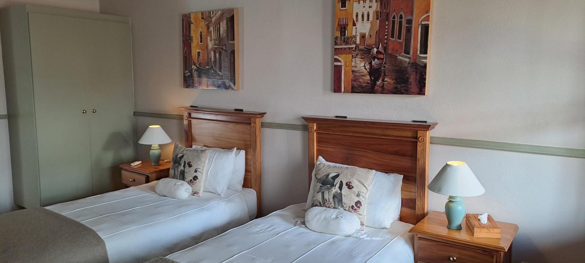 Housemartin Lodge & Self Catering De Rust ภายนอก รูปภาพ