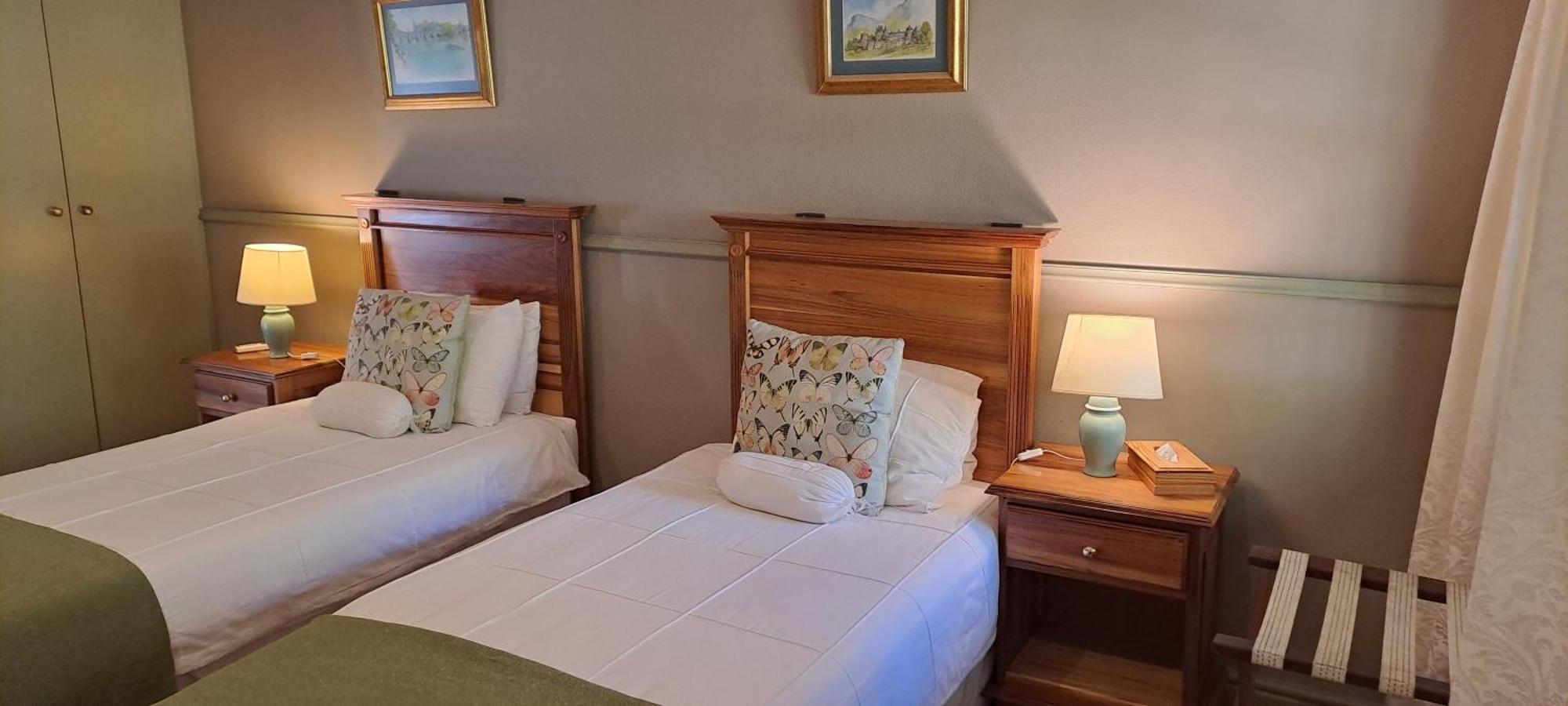 Housemartin Lodge & Self Catering De Rust ภายนอก รูปภาพ