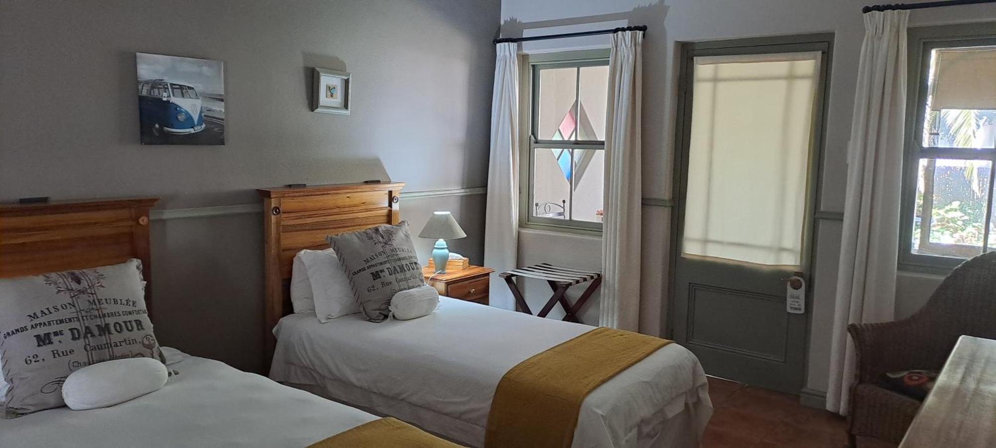 Housemartin Lodge & Self Catering De Rust ภายนอก รูปภาพ