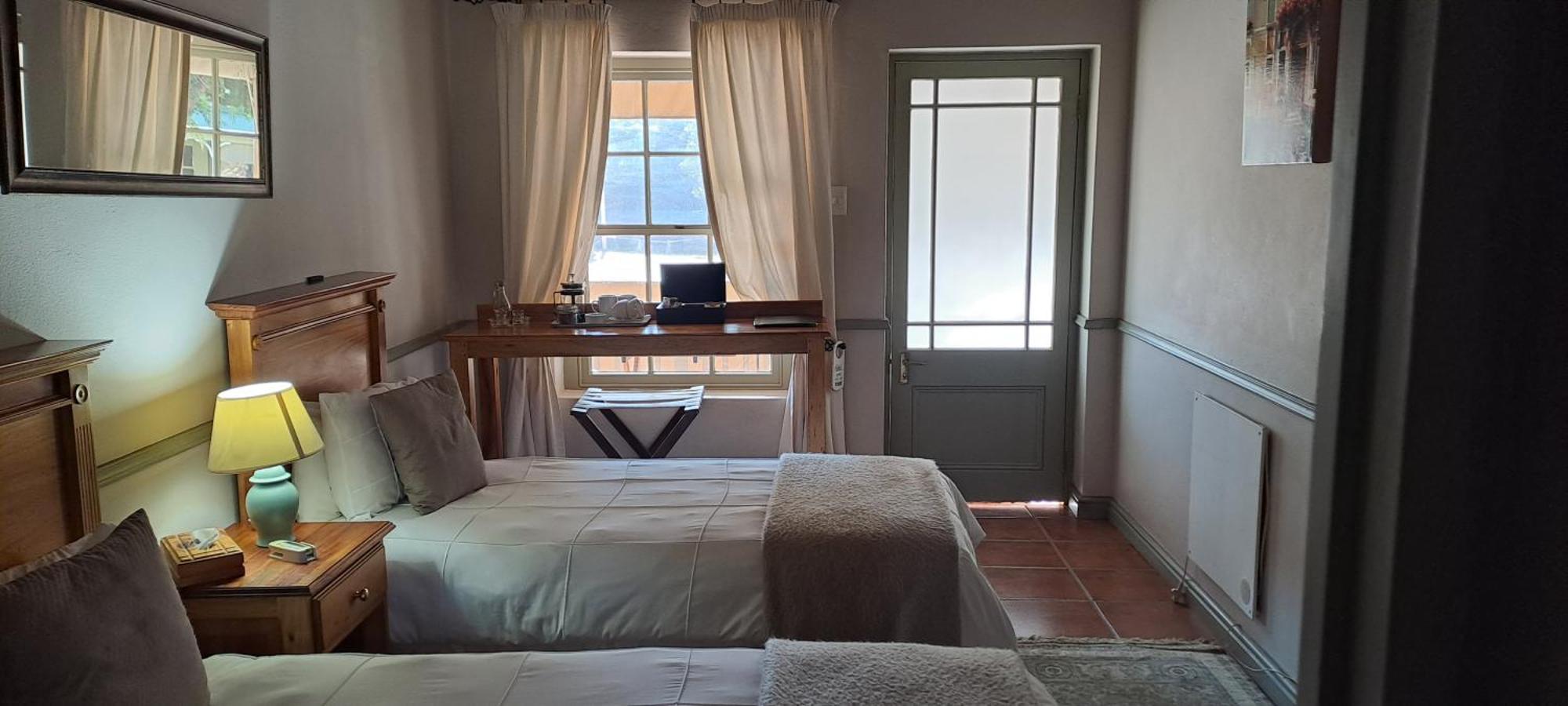 Housemartin Lodge & Self Catering De Rust ภายนอก รูปภาพ