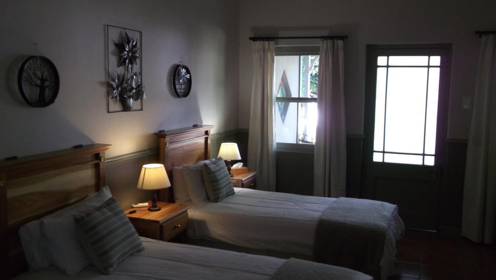 Housemartin Lodge & Self Catering De Rust ภายนอก รูปภาพ